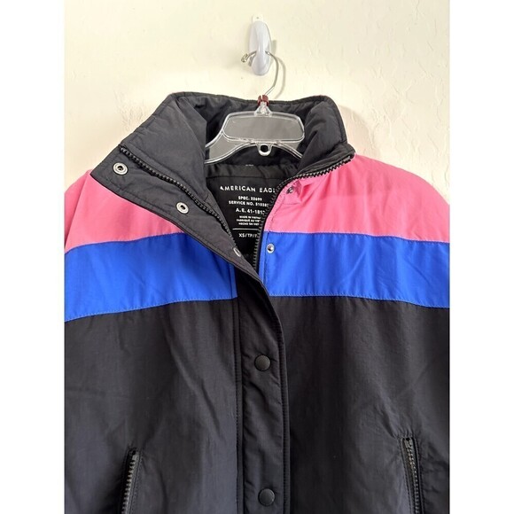 American Eagle Women’s Colorblock Puffer Jacket Black Blue Pink Size XS Outdoors - Picture 15 of 16